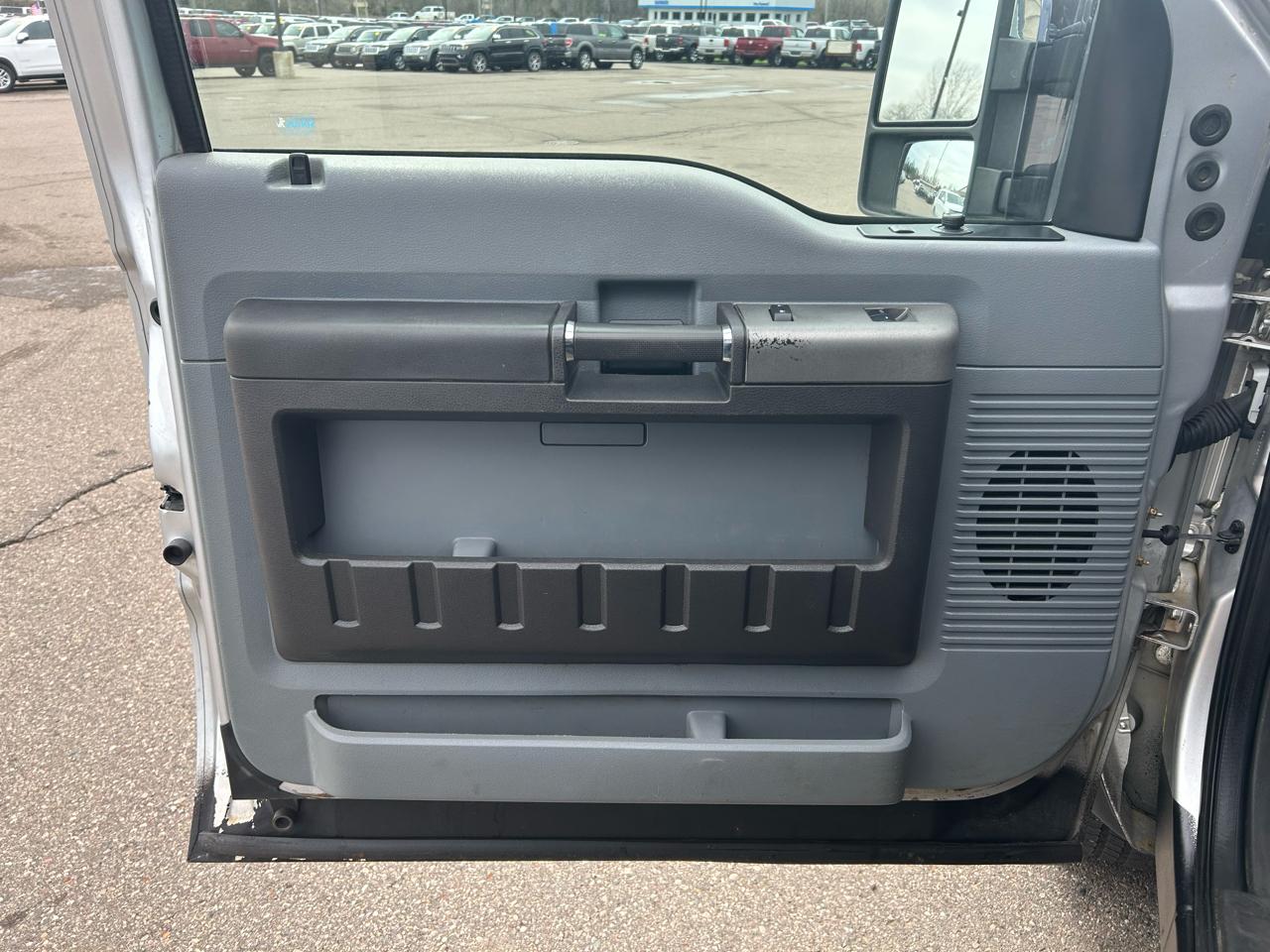 Ford F-350 SD XLT SuperCab Long Bed 4WD 2011