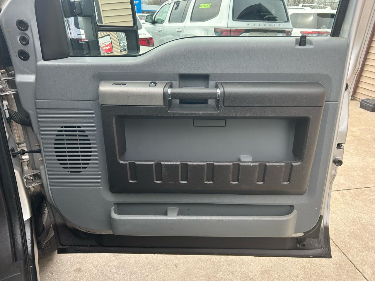 Ford F-350 SD XLT SuperCab Long Bed 4WD 2011