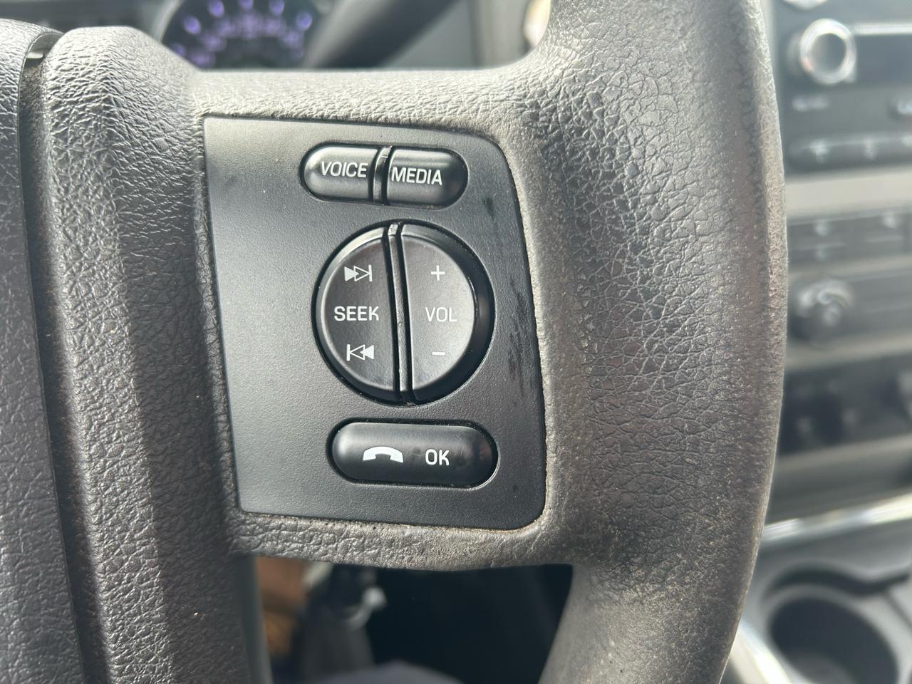 Ford F-350 SD XLT SuperCab Long Bed 4WD 2011