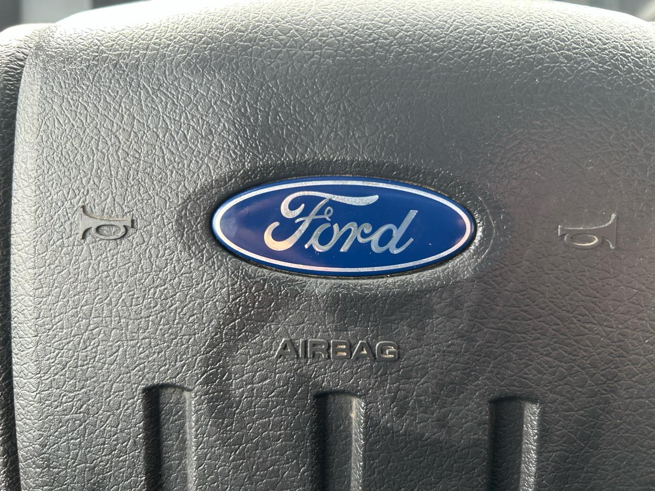 Ford F-350 SD XLT SuperCab Long Bed 4WD 2011