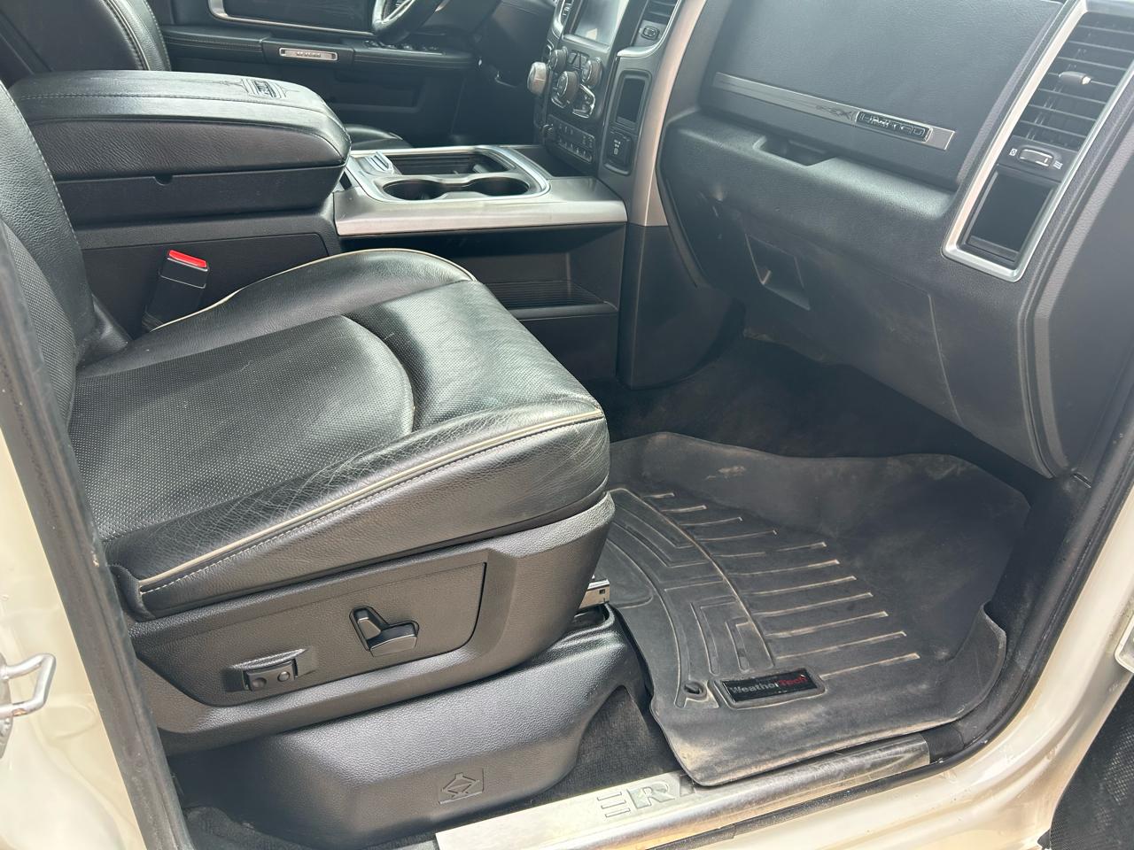 RAM 1500 Longhorn Crew Cab SWB 4WD 2016