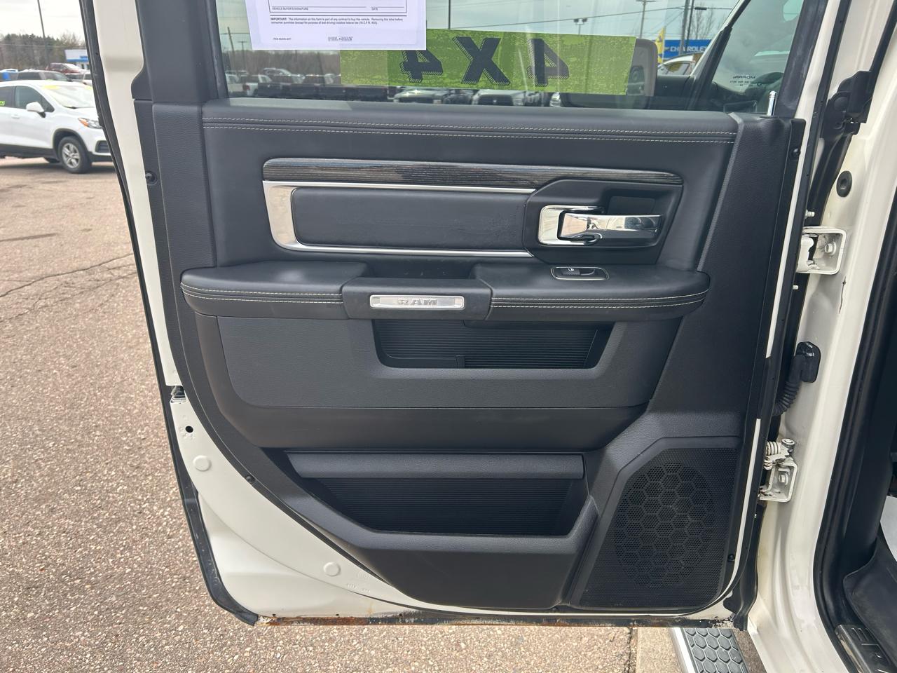 RAM 1500 Longhorn Crew Cab SWB 4WD 2016