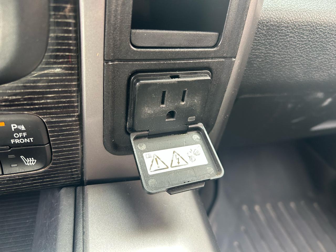 RAM 1500 Longhorn Crew Cab SWB 4WD 2016