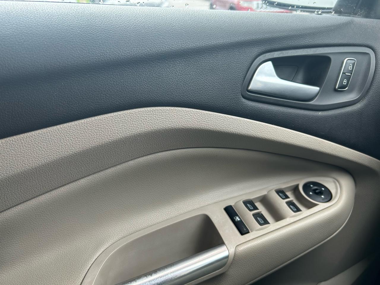 Ford Escape SE 4WD 2014