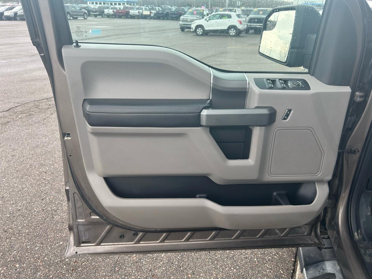 Ford F-150 XLT SuperCrew 5.5-ft. Bed 4WD 2018