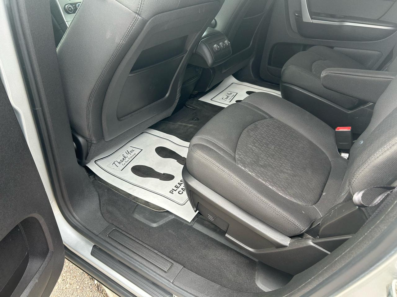 GMC Acadia SLE AWD 2010