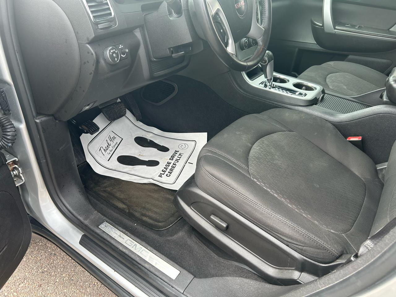 GMC Acadia SLE AWD 2010