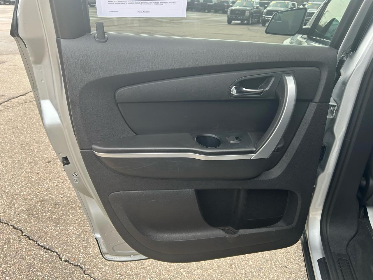 GMC Acadia SLE AWD 2010