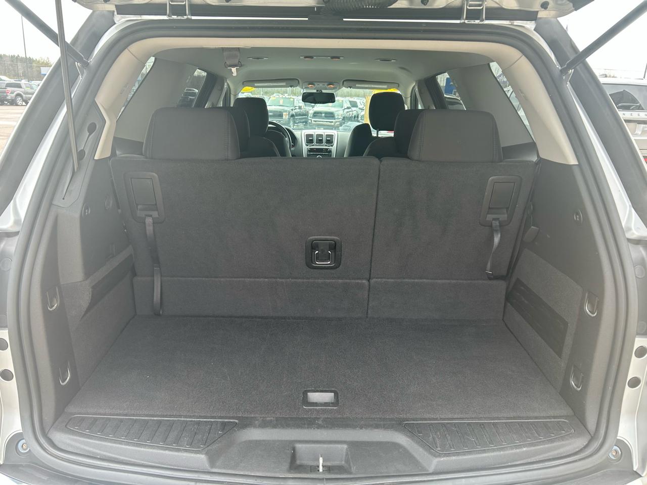 GMC Acadia SLE AWD 2010