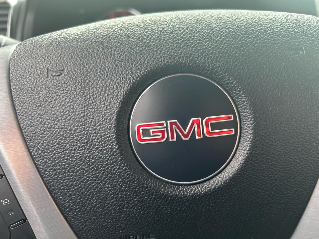 GMC Acadia SLE AWD 2010