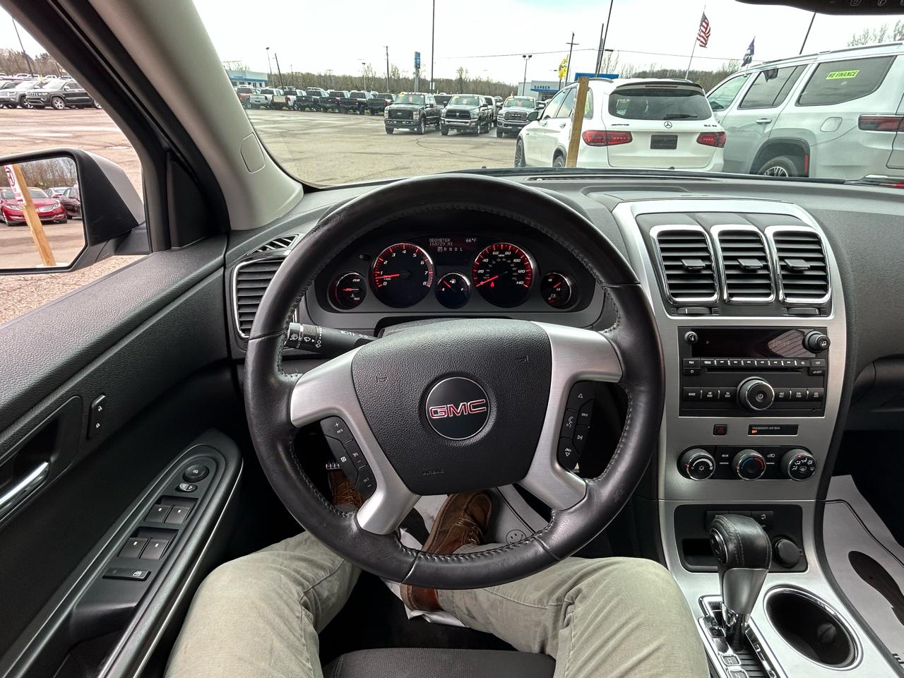 GMC Acadia SLE AWD 2010