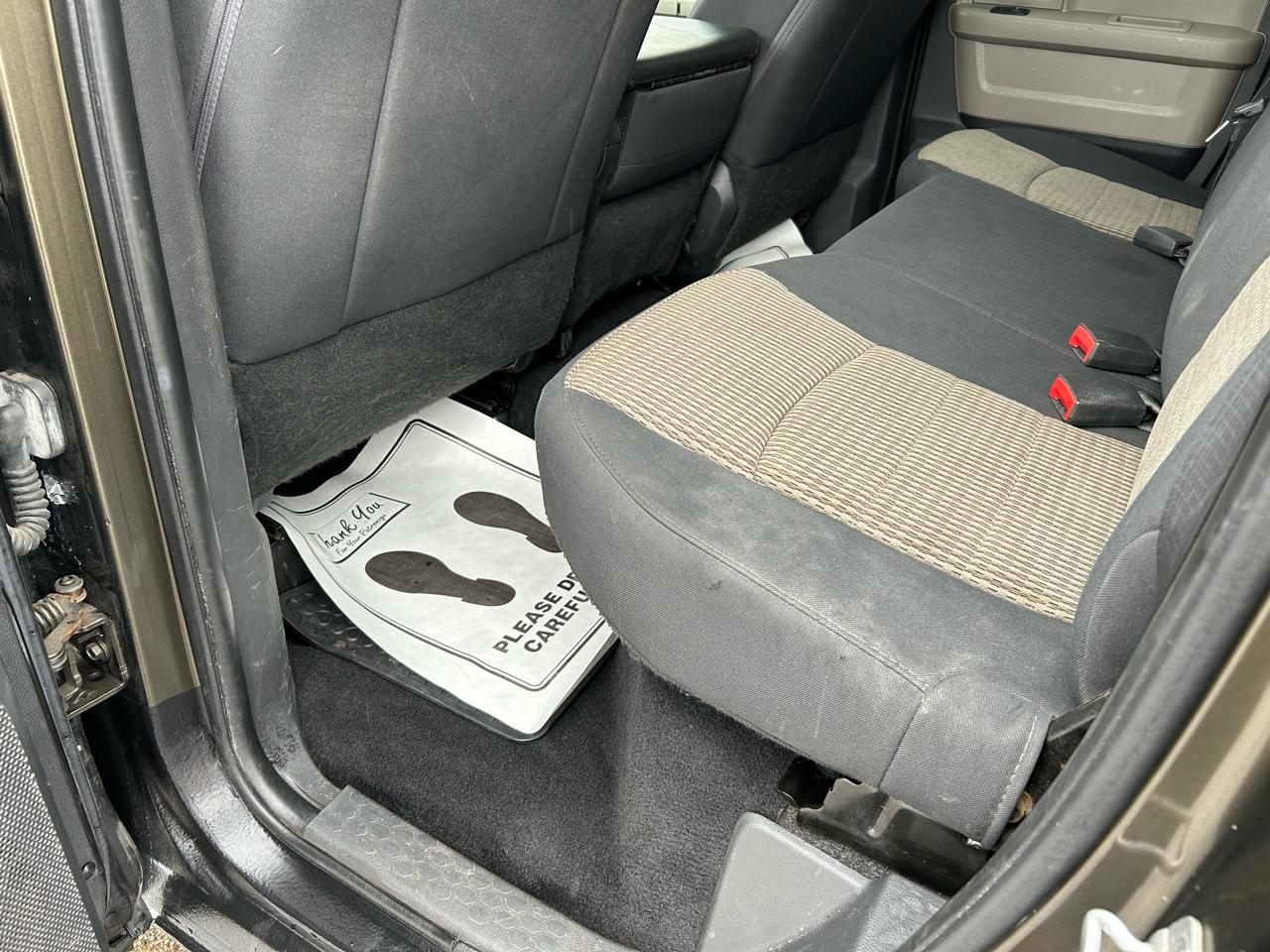 RAM 1500 SLT Quad Cab 4WD 2012