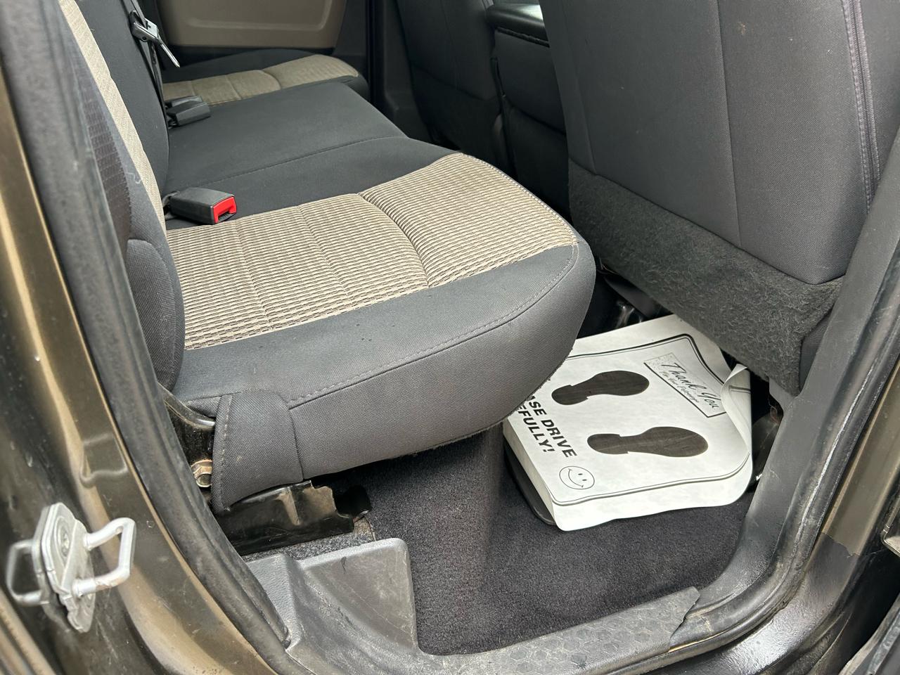 RAM 1500 SLT Quad Cab 4WD 2012