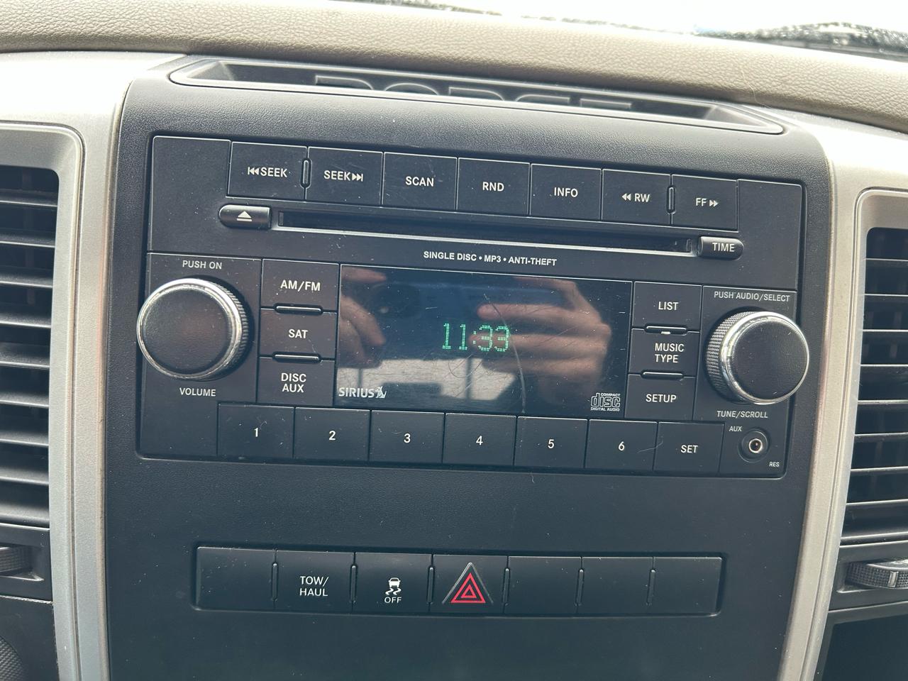 RAM 1500 SLT Quad Cab 4WD 2012