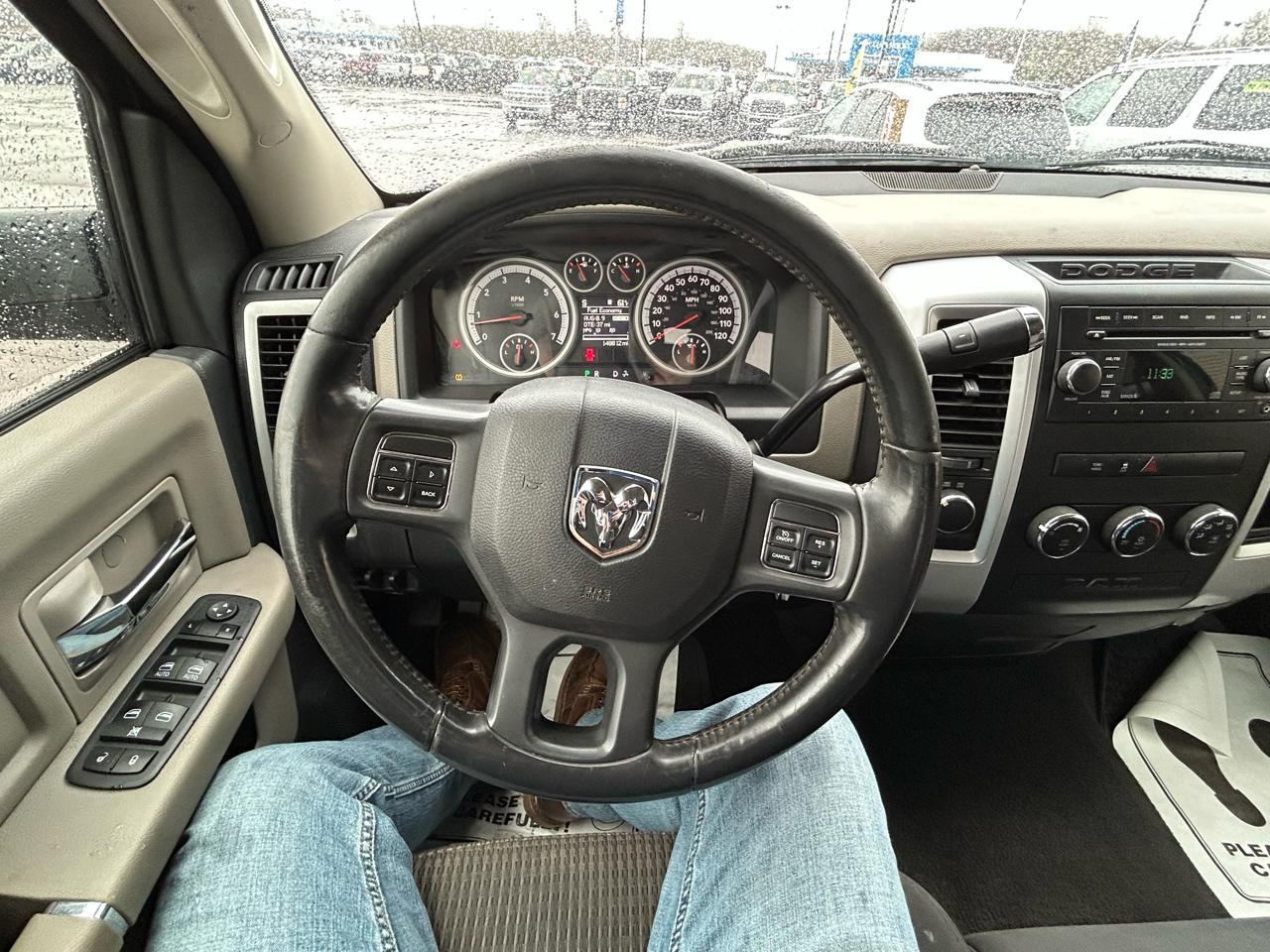 RAM 1500 SLT Quad Cab 4WD 2012