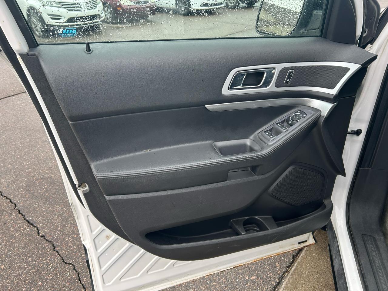 Ford Explorer XLT 4WD 2013