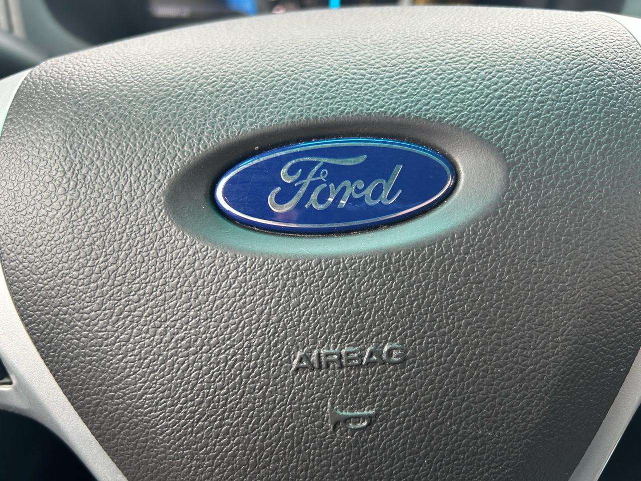 Ford Explorer XLT 4WD 2013