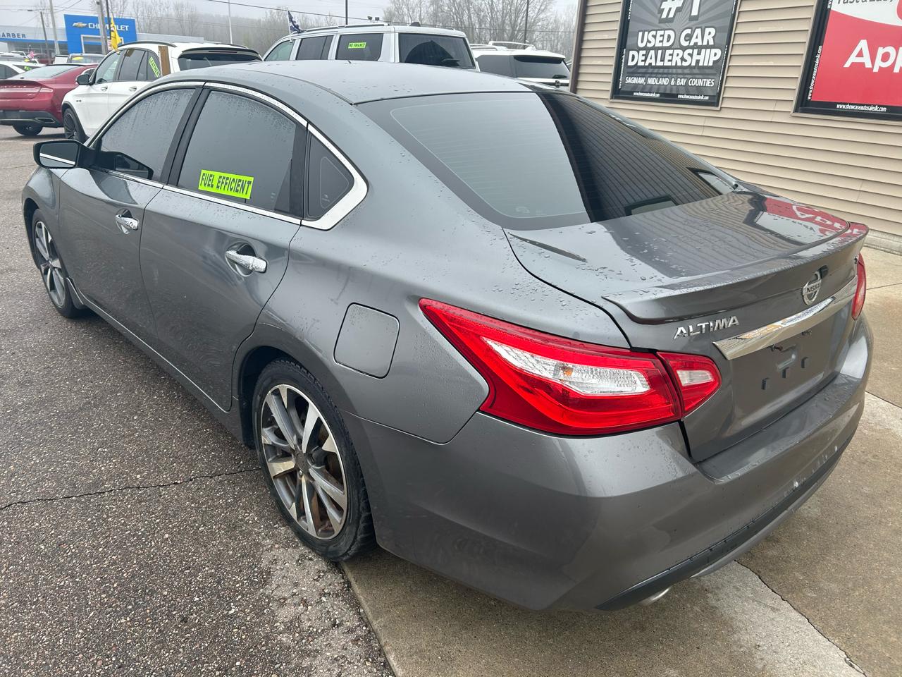 Nissan Altima 2.5 SR 2016