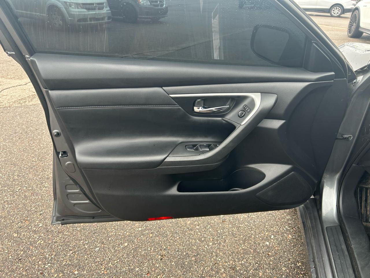 Nissan Altima 2.5 SR 2016