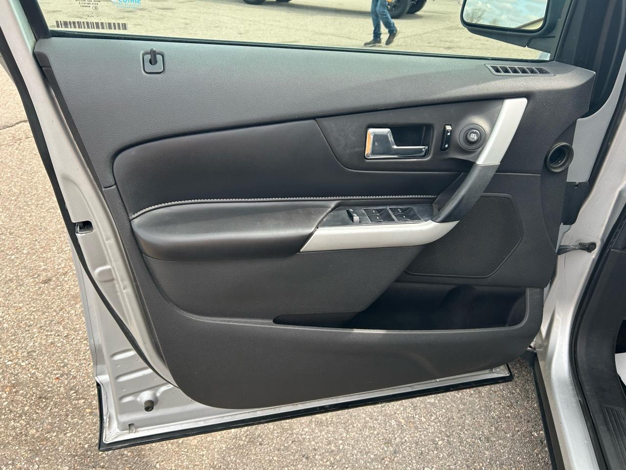 Ford Edge SE FWD 2011