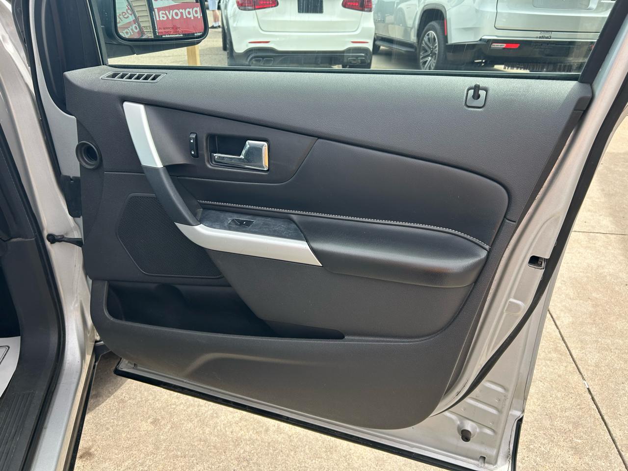 Ford Edge SE FWD 2011