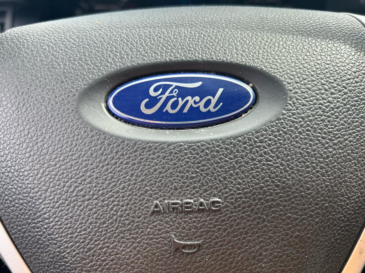 Ford Edge SE FWD 2011