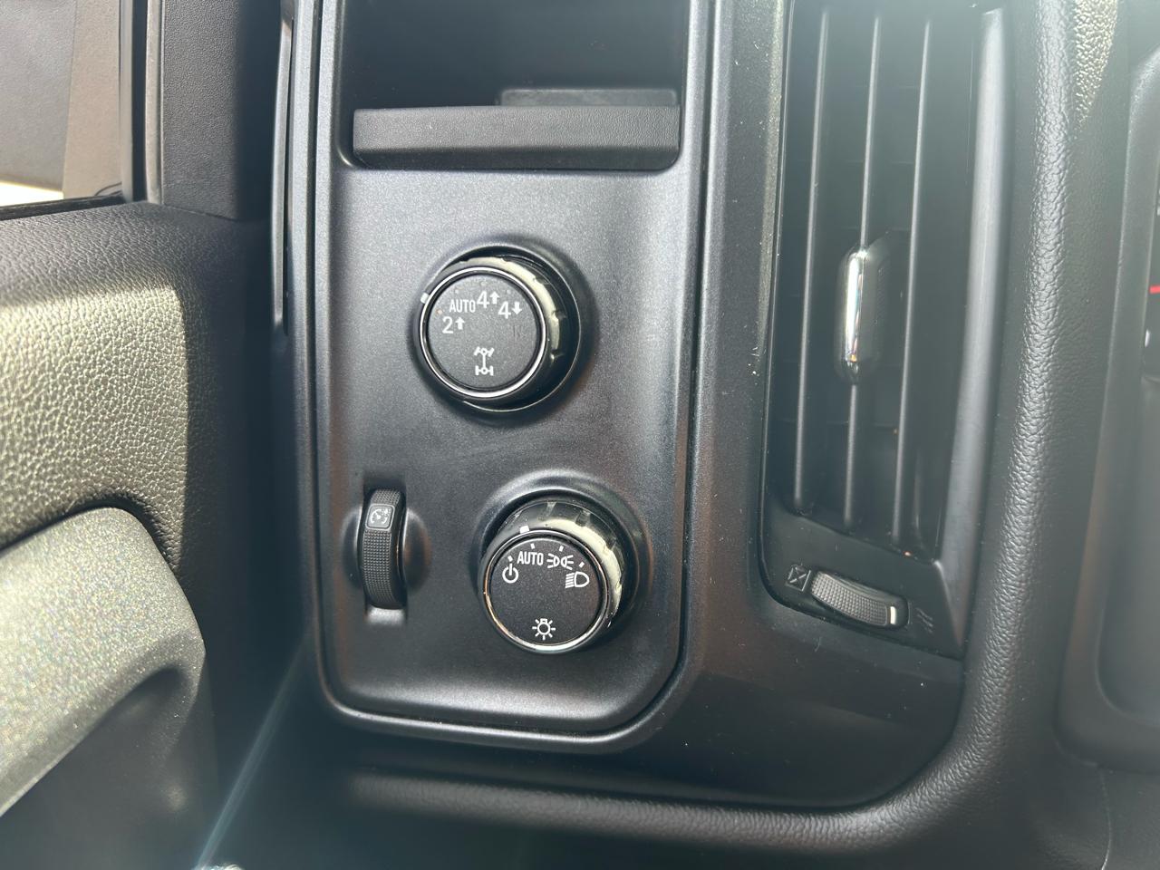 Chevrolet Silverado 1500 Work Truck Double Cab 4WD 2017