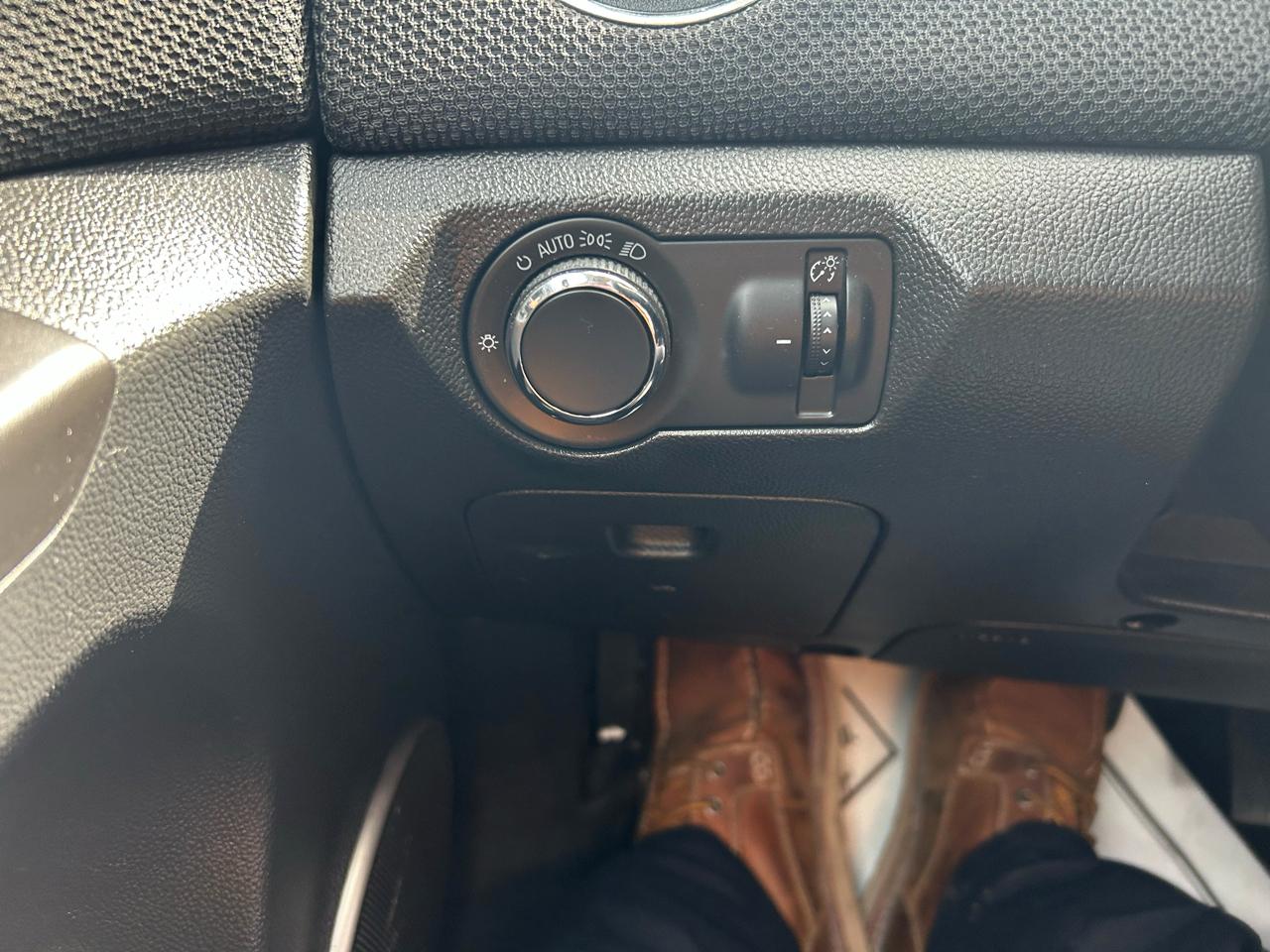 Chevrolet Cruze 2LT Auto 2015