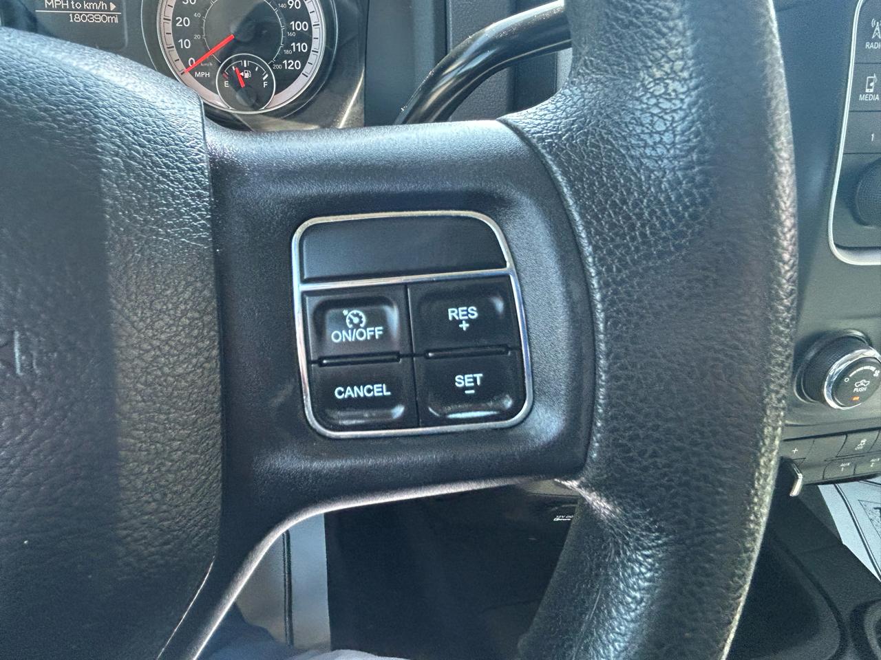 RAM 3500 Tradesman Crew Cab 4WD 2016