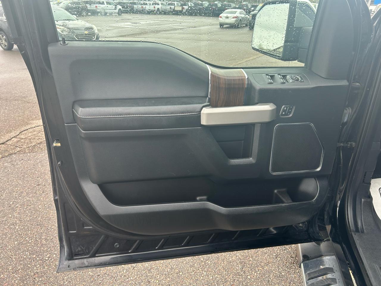 Ford F-150 Lariat SuperCrew 5.5-ft. Bed 4WD 2016