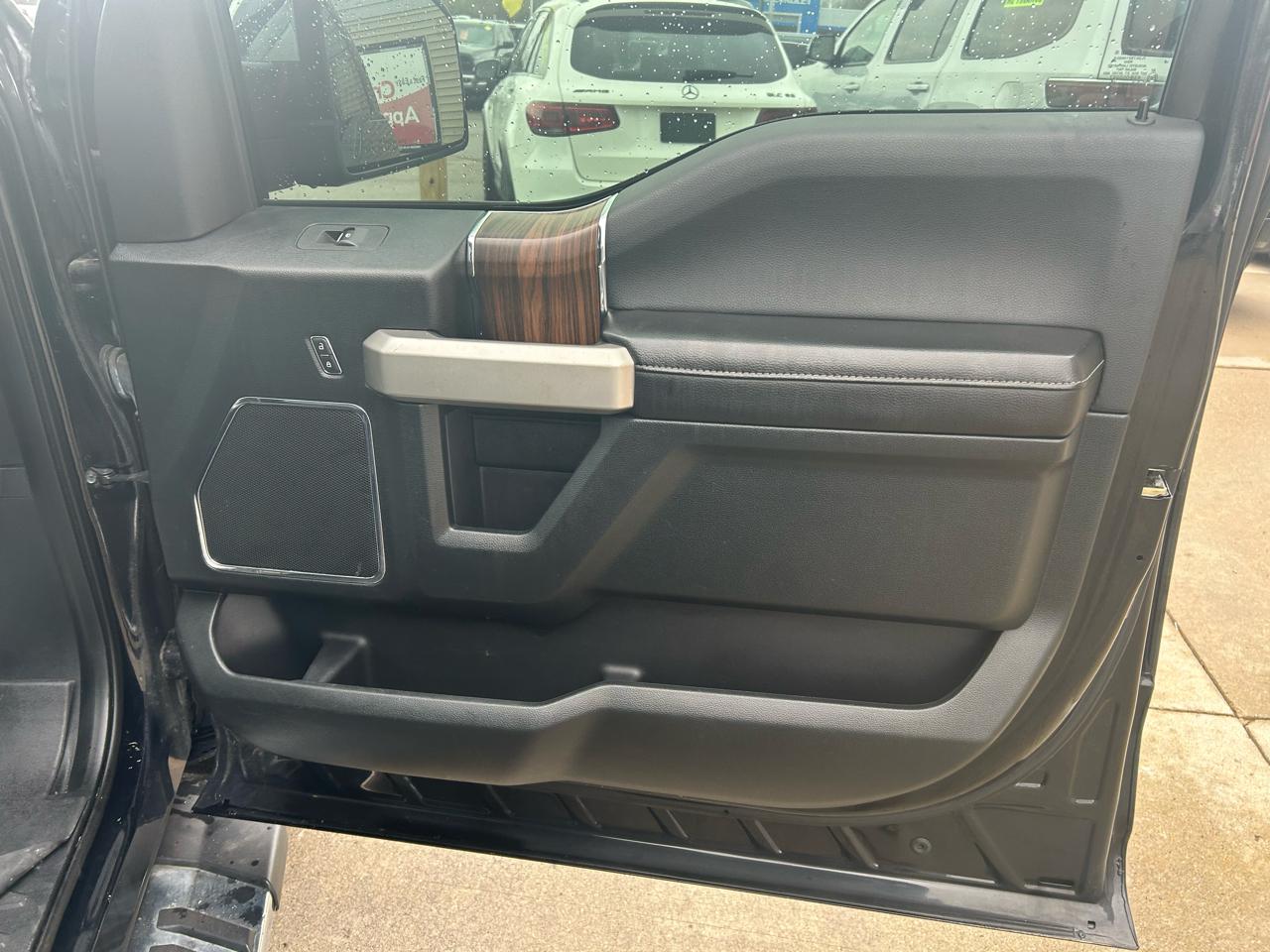 Ford F-150 Lariat SuperCrew 5.5-ft. Bed 4WD 2016