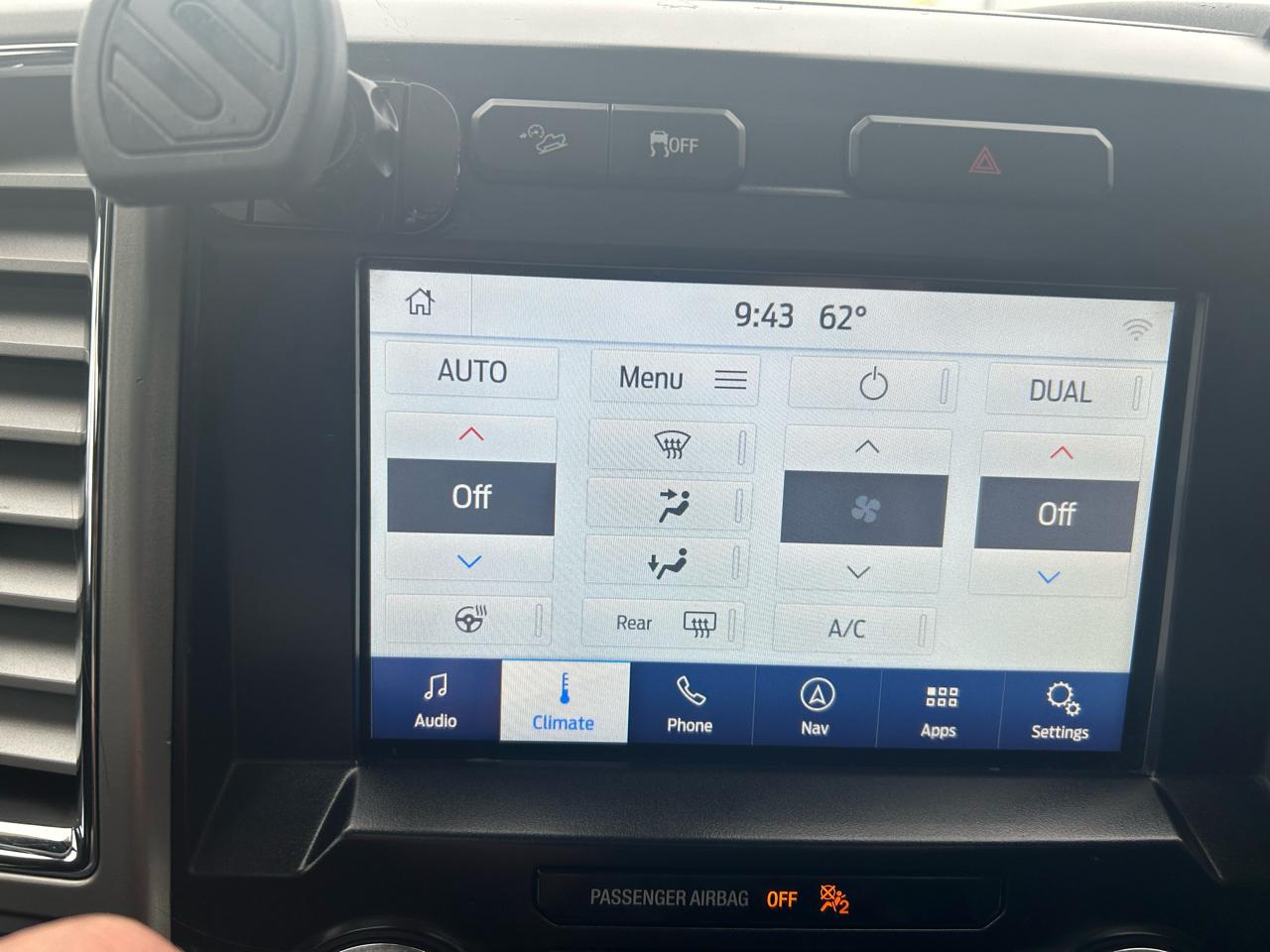 Ford F-150 Lariat SuperCrew 5.5-ft. Bed 4WD 2016