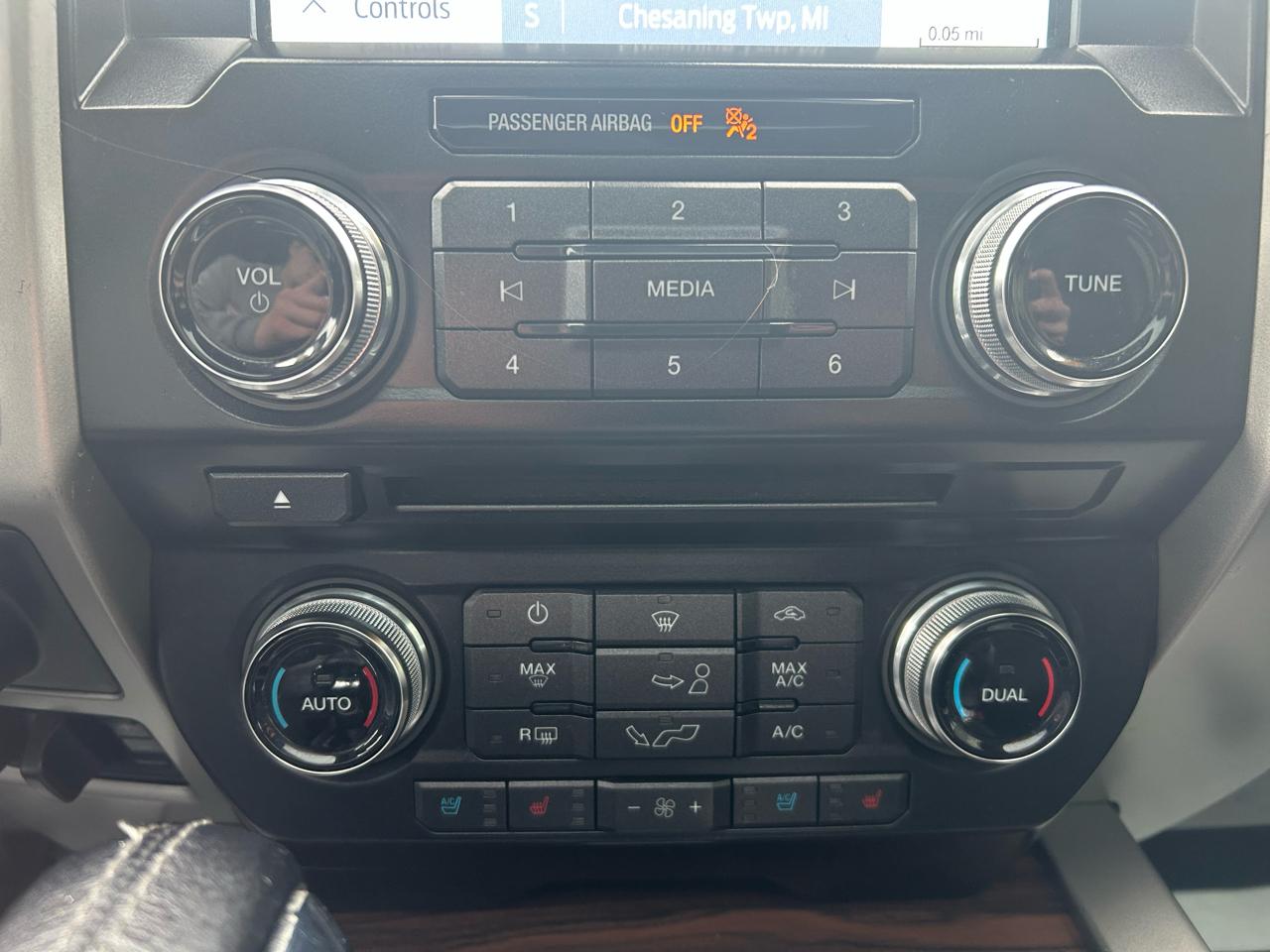 Ford F-150 Lariat SuperCrew 5.5-ft. Bed 4WD 2016