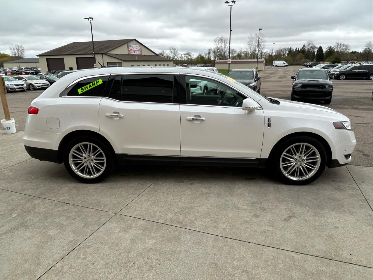 Lincoln MKT 3.5L with EcoBoost AWD 2015