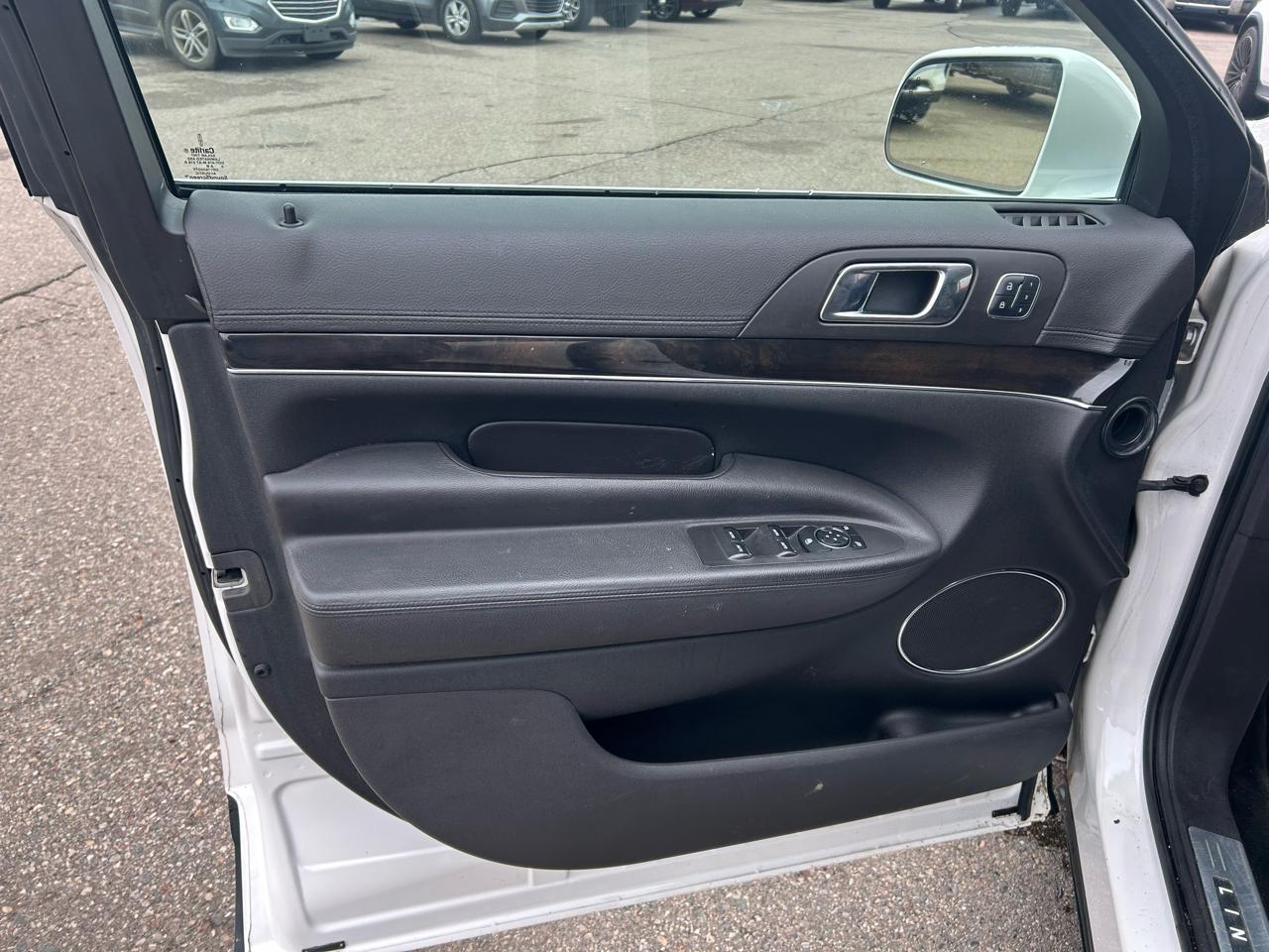 Lincoln MKT 3.5L with EcoBoost AWD 2015