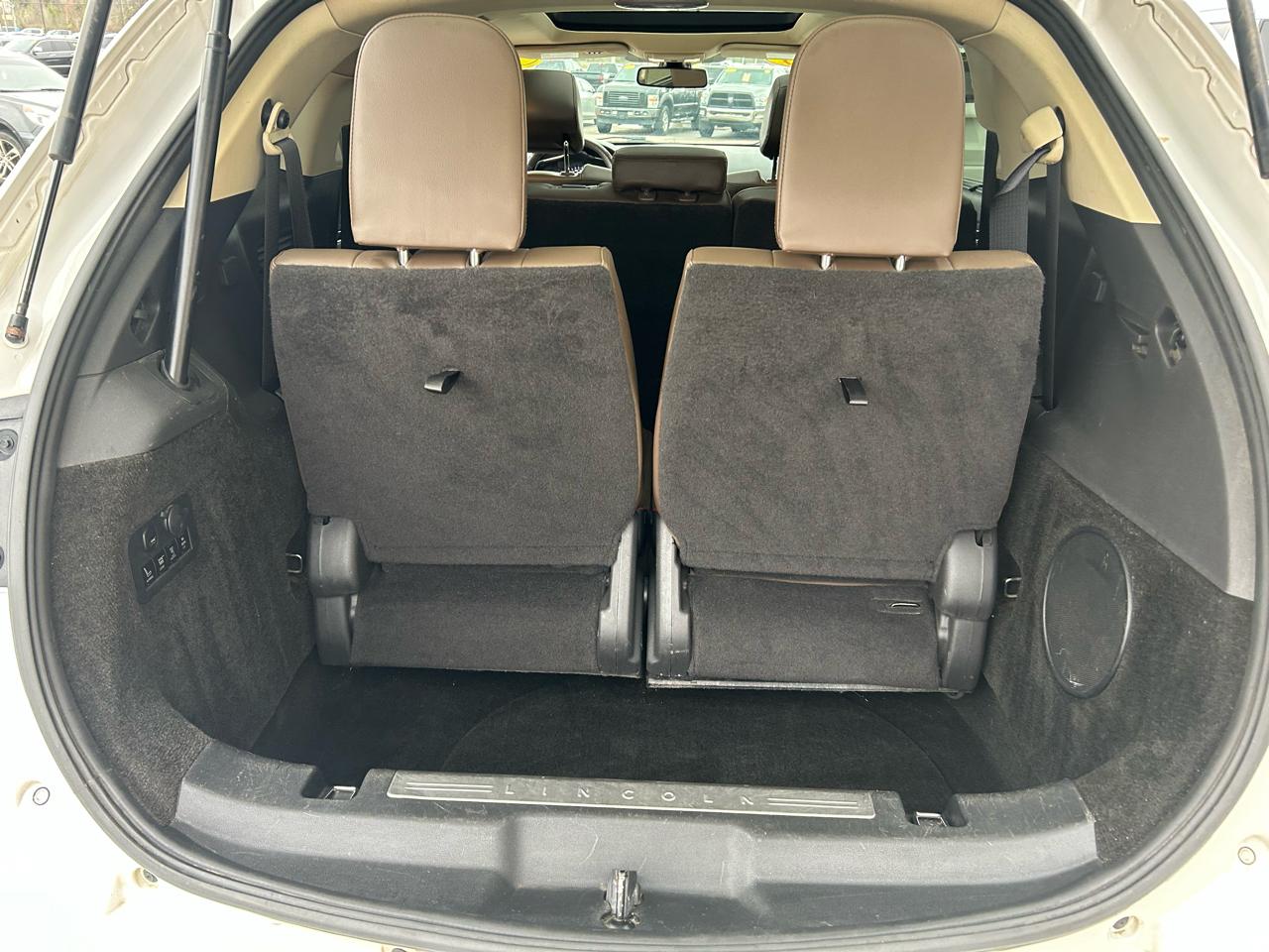 Lincoln MKT 3.5L with EcoBoost AWD 2015