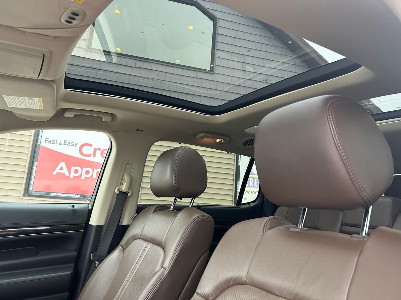 Lincoln MKT 3.5L with EcoBoost AWD 2015