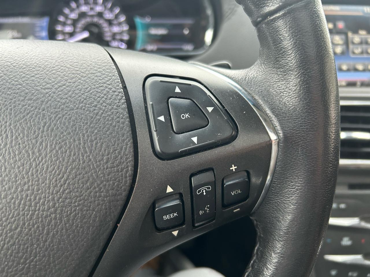 Lincoln MKT 3.5L with EcoBoost AWD 2015