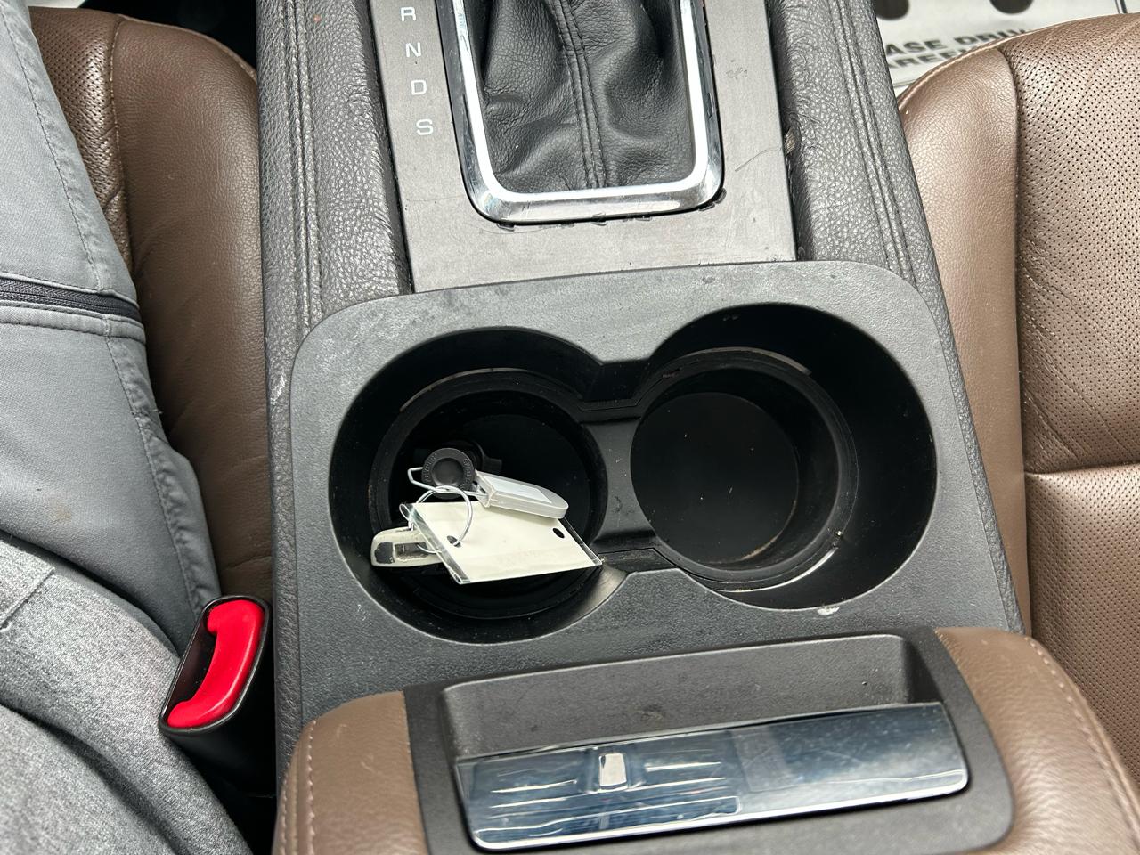 Lincoln MKT 3.5L with EcoBoost AWD 2015