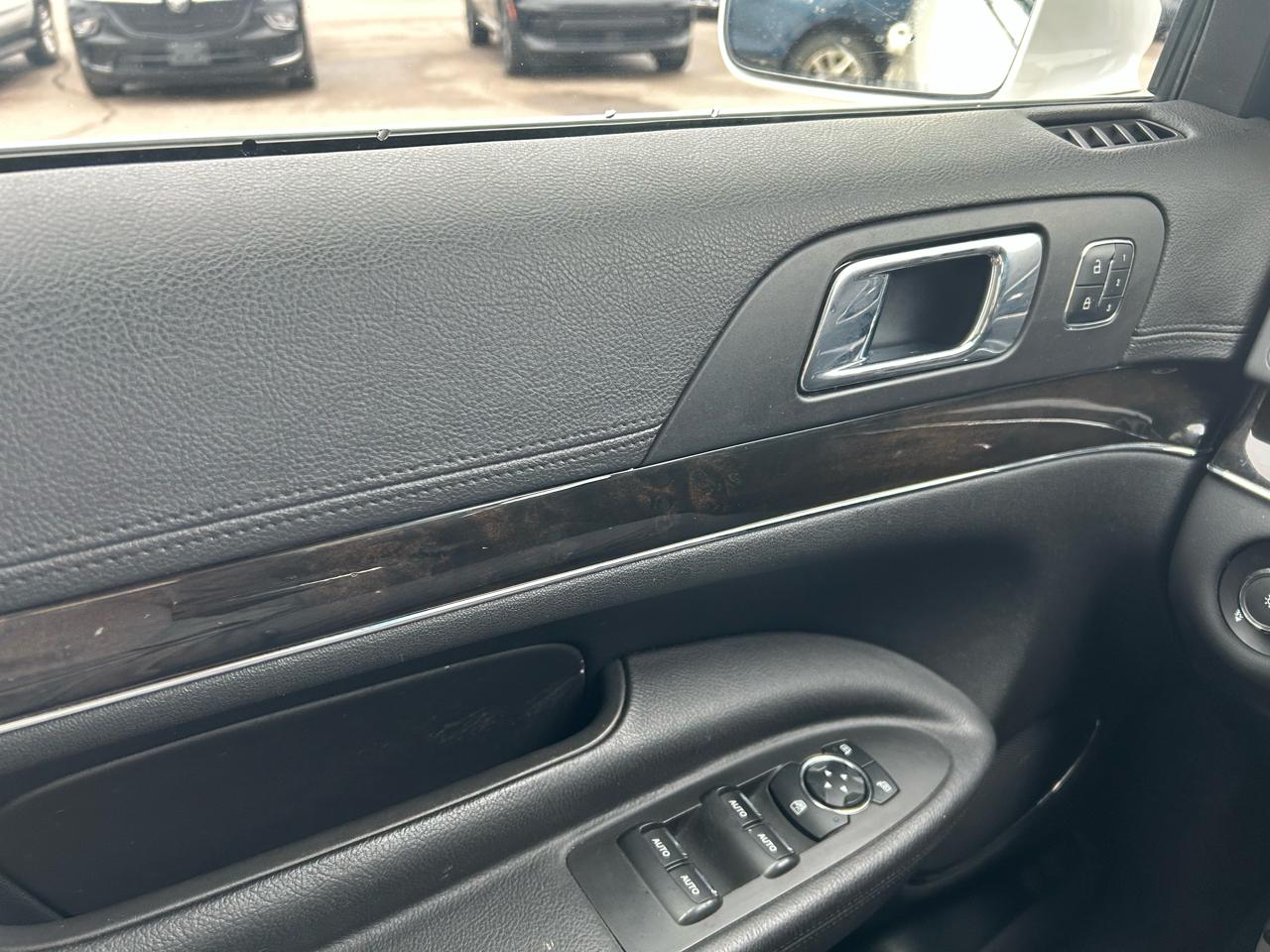 Lincoln MKT 3.5L with EcoBoost AWD 2015