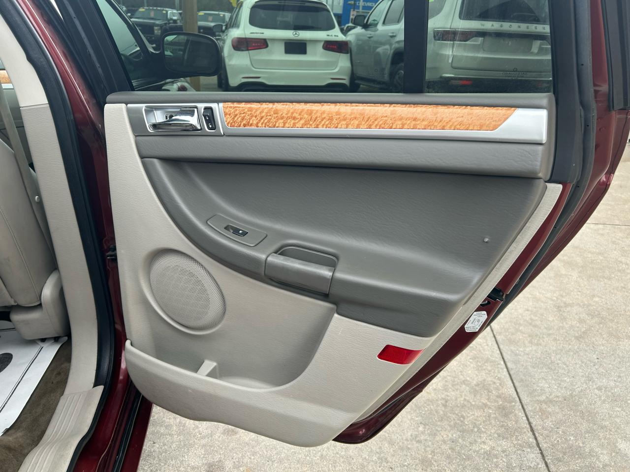 Chrysler Pacifica Limited FWD 2007