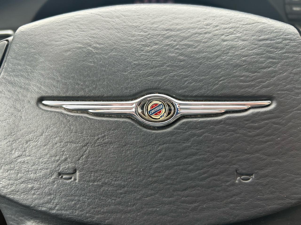 Chrysler Pacifica Limited FWD 2007