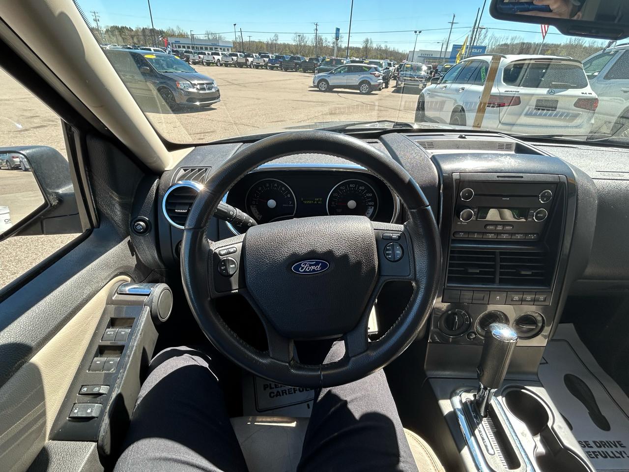 Ford Explorer XLT 4.0L 4WD 2008