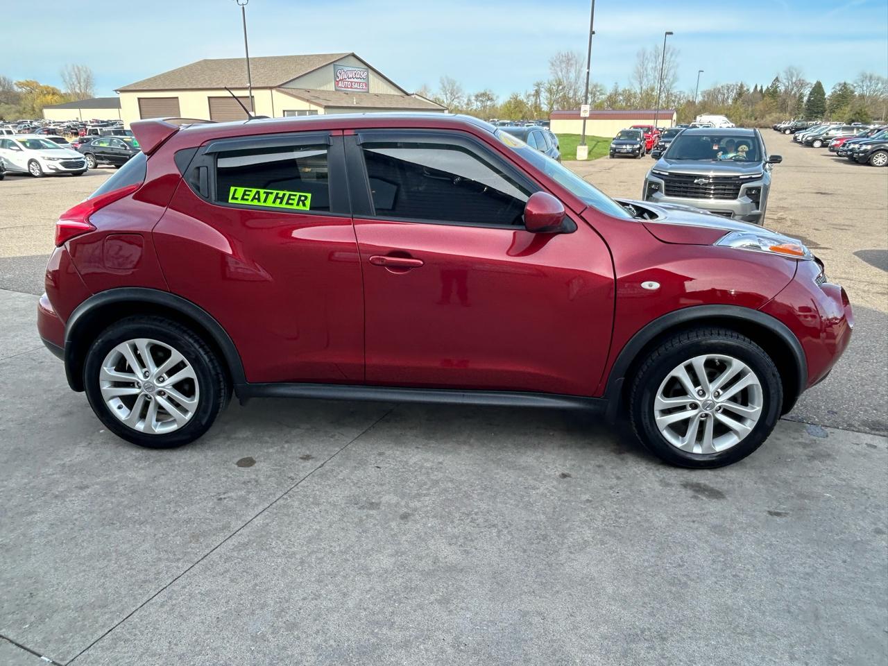 Nissan Juke S FWD 2014
