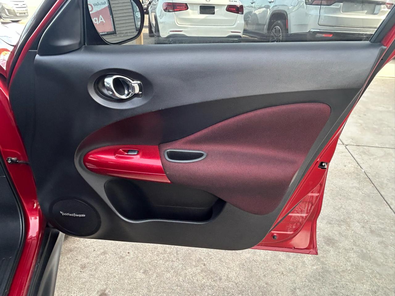 Nissan Juke S FWD 2014