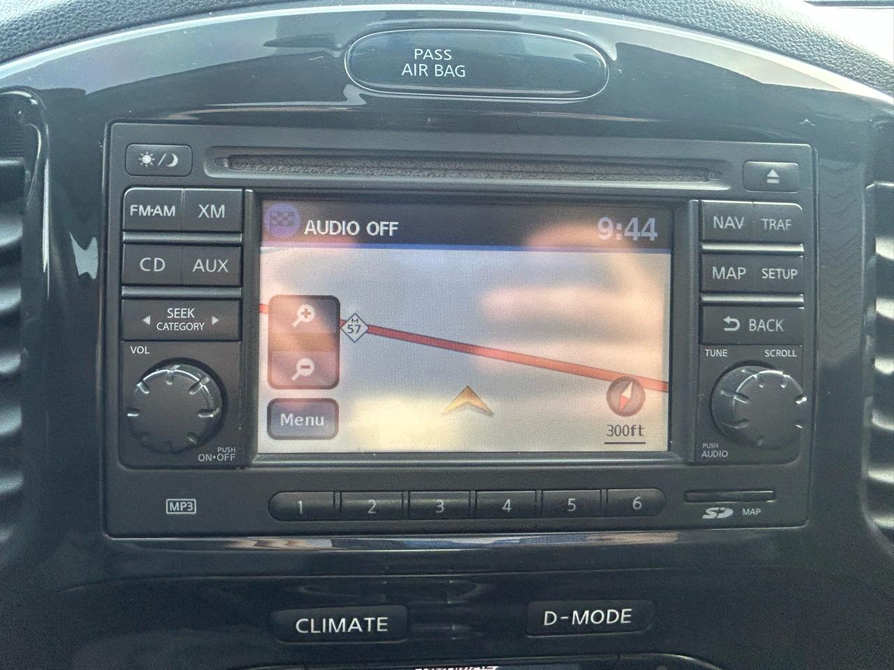 Nissan Juke S FWD 2014