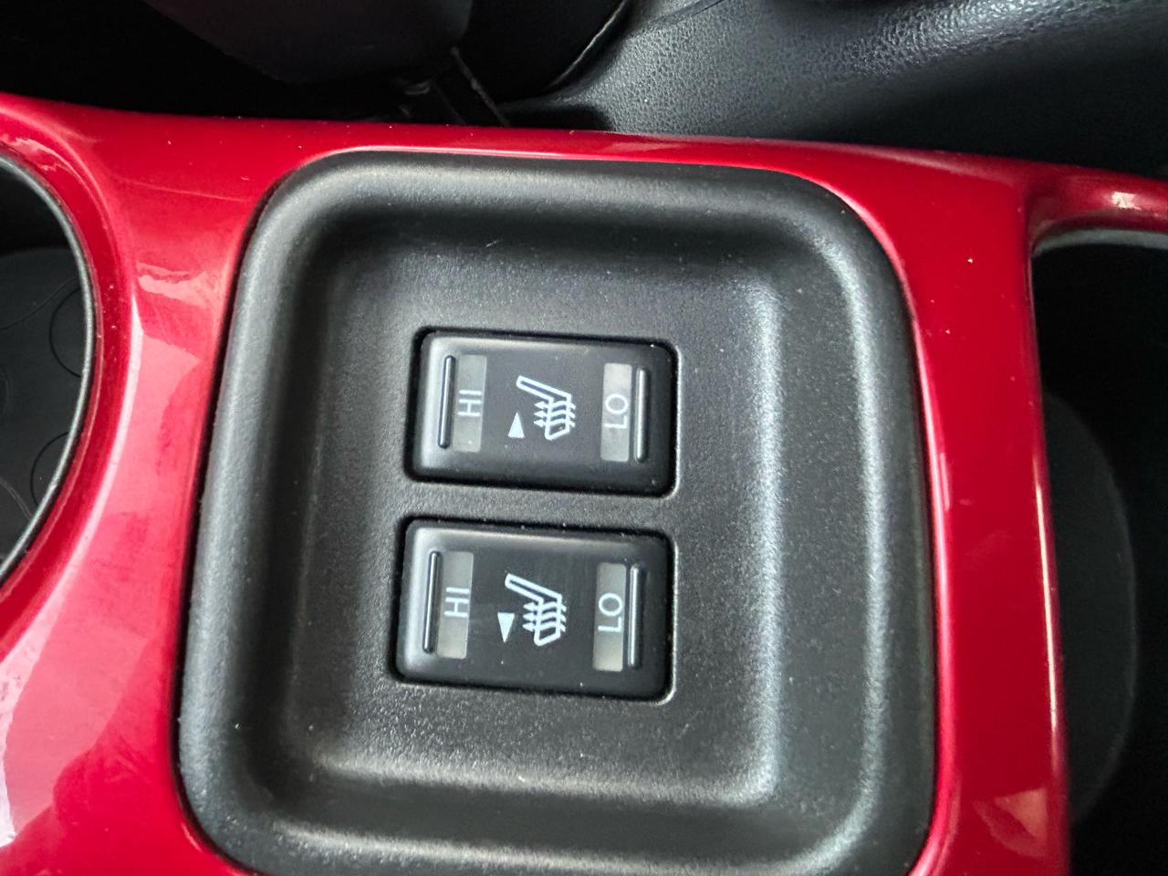 Nissan Juke S FWD 2014