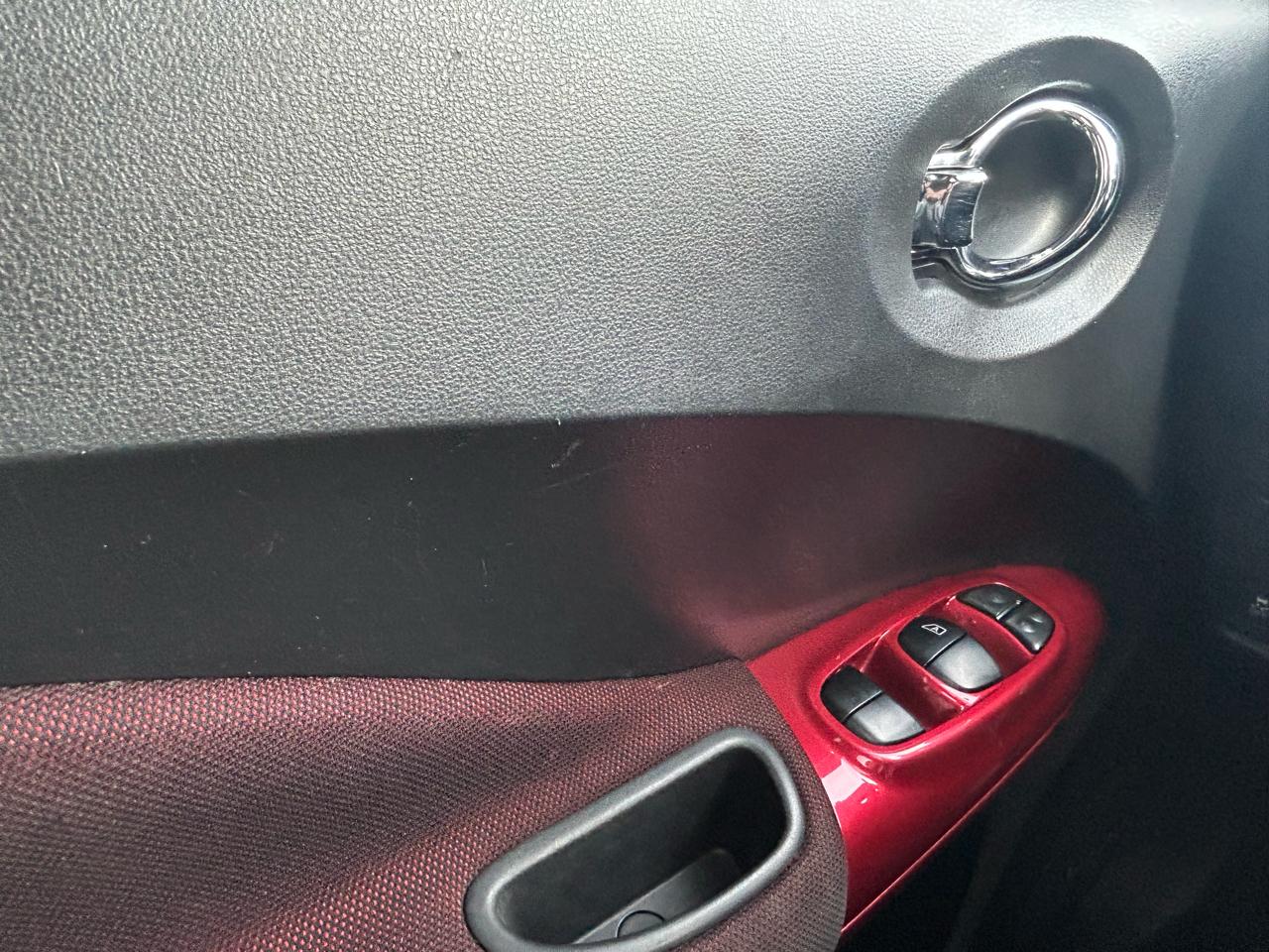 Nissan Juke S FWD 2014