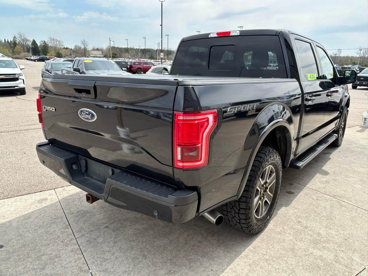 Ford F-150 XL SuperCrew 5.5-ft. Bed 4WD 2015