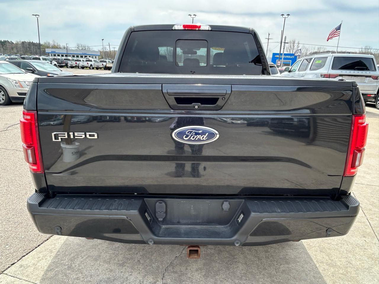 Ford F-150 XL SuperCrew 5.5-ft. Bed 4WD 2015
